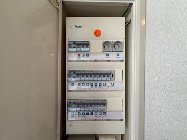 Appartement à vendre 3 pièces terrasse et grand garage (05)