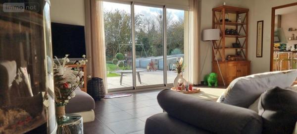 Maison à vendre à Saint-Cyr-sur-Loire dans l'Indre-et-Loire (37540), ref : 37007-2770