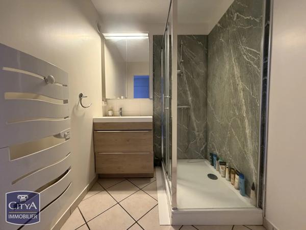Appartement à vendre 3 pièces 62.1m² Chambéry (73000)