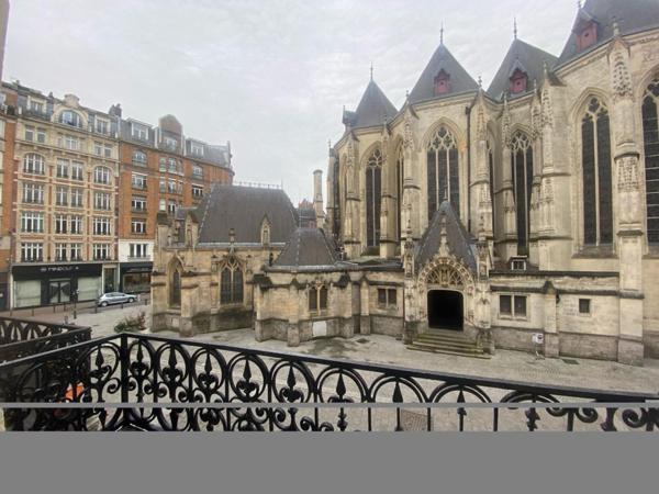 A LOUER : T3 à LILLE • Rue Parvis Saint-Maurice - Gare lille flandres • 1 070 € CC • Réf. G596-1