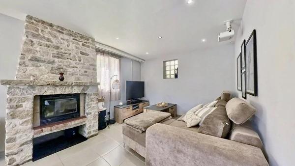 A VENDRE - VENCE - MAISON INDIVIDUELLE 122,76m2 -  4 PIÈCES  -  STUDIO INDÉPENDANT