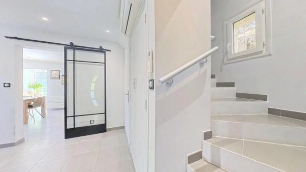 A VENDRE - VENCE - MAISON INDIVIDUELLE 122,76m2 -  4 PIÈCES  -  STUDIO INDÉPENDANT