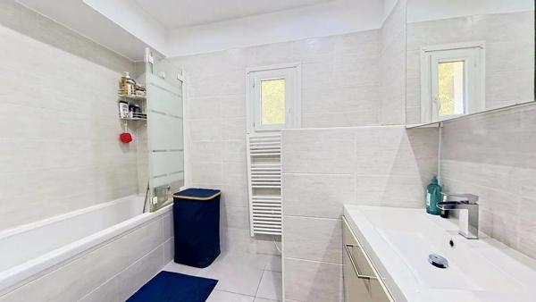 A VENDRE - VENCE - MAISON INDIVIDUELLE 122,76m2 -  4 PIÈCES  -  STUDIO INDÉPENDANT