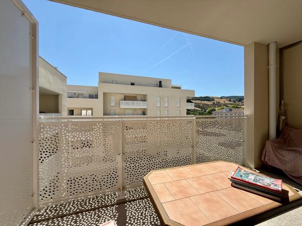 TARARE GARE SNCF - T3 TRAVERSANT DE 74M² AVEC DOUBLE TERRASSES