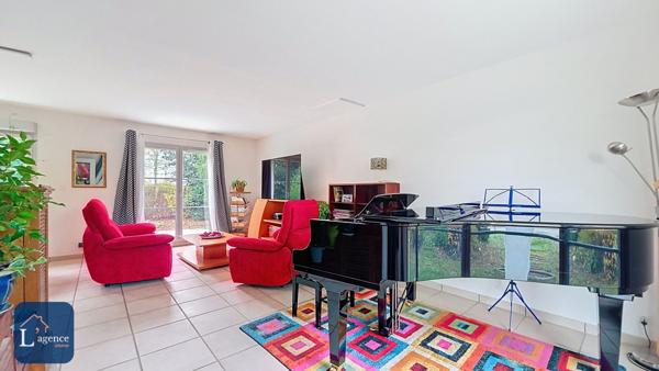 Maison T5 122m² 4 chambres garage terrasse jardin Ferney-Voltaire 01210