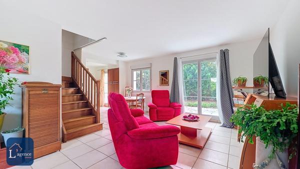 Maison T5 122m² 4 chambres garage terrasse jardin Ferney-Voltaire 01210