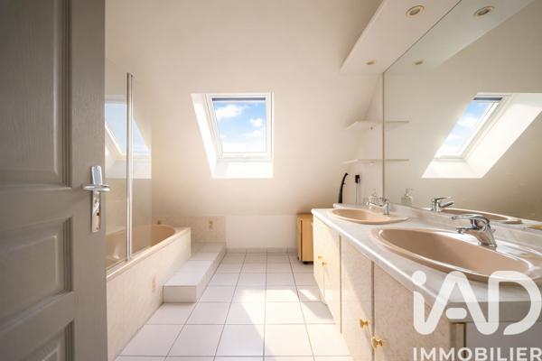 Maison à vendre 9 pièces 161 m² Le Mans