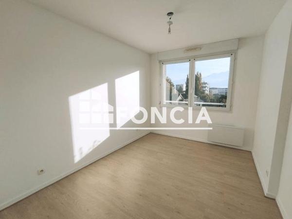 Location Appartement 2 pièces 55.79 m² - 21 AVENUE MARCELIN BERTHELOT Grenoble 38100