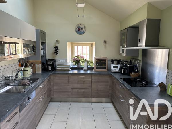 Maison à vendre 8 pièces 229,38 m² Chemiré-en-Charnie
