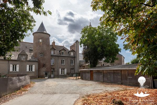 A VENDRE Manoir Immeuble - DERVAL , Derval