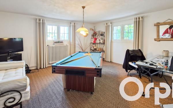 Maison à vendre    6 pièces •  Pont-Saint-Esprit