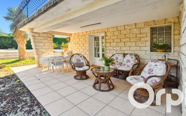 Maison à vendre    6 pièces •  Pont-Saint-Esprit