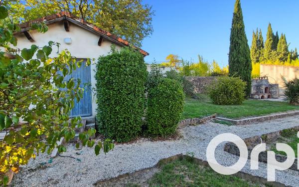 Maison à vendre    6 pièces •  Pont-Saint-Esprit