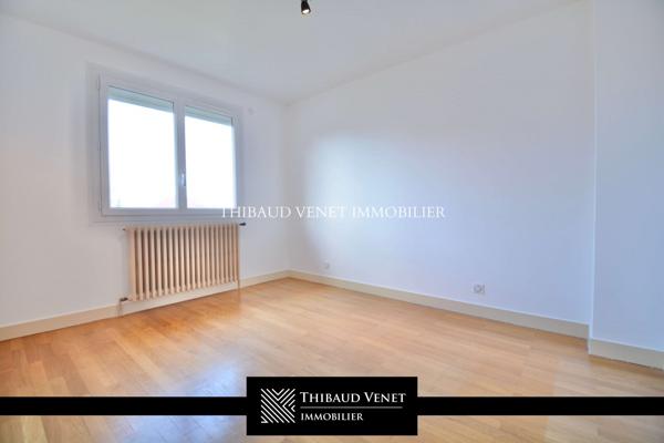 Maison individuelle à vendre, 7 pièces - Bourg-en-Bresse 01000