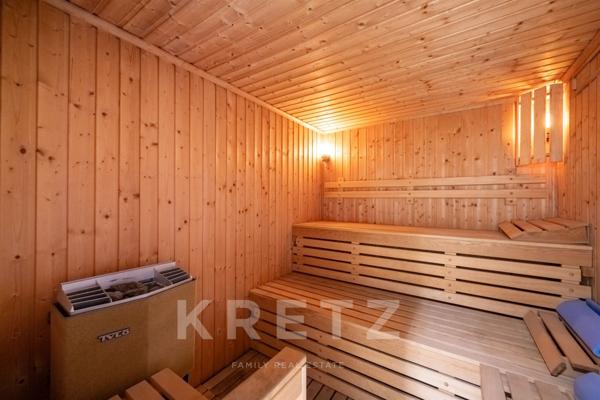 Propriété familiale avec piscine