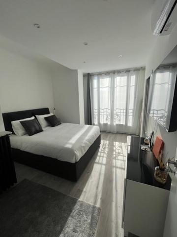 Lumineux 2 pièces 40m2 idéalement situé à 200m de la Croisette