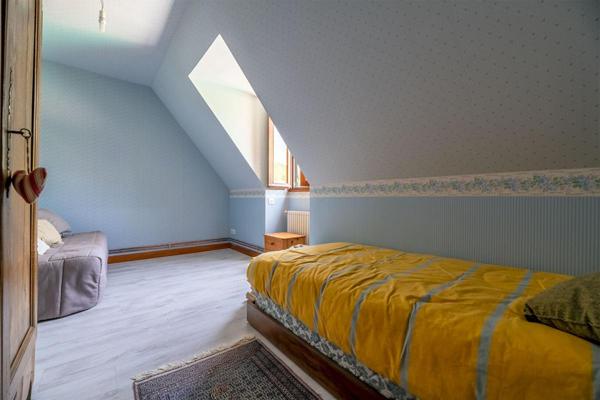 Maison de caractère 230 m² ,4 chambres, piscine, parc 3650m²