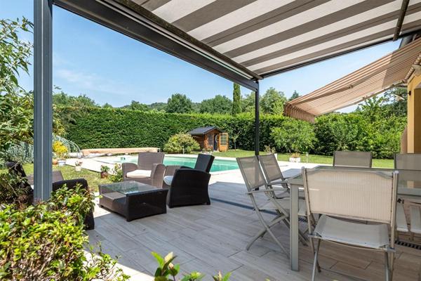 Maison de caractère 230 m² ,4 chambres, piscine, parc 3650m²