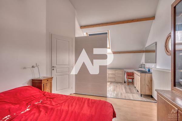 Maison Rueil Malmaison 7 pièce(s) 165m2 1 100 000 € **  - Référence  20040