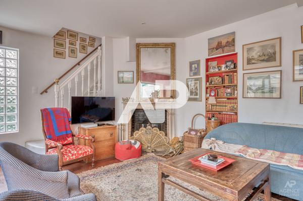 Maison Rueil Malmaison 7 pièce(s) 165m2 1 100 000 € **  - Référence  20040