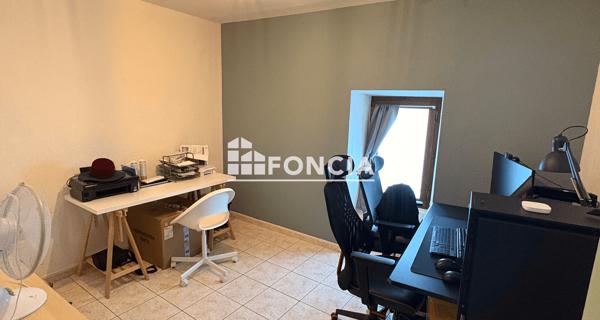 Location Appartement meublé 4 pièces 80.95 m² - Pont-saint-esprit 30130