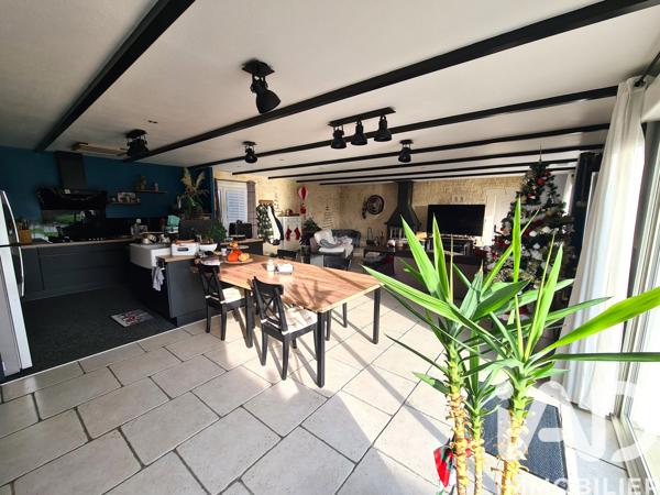 Maison à vendre 9 pièces 213 m² Puy-du-Lac