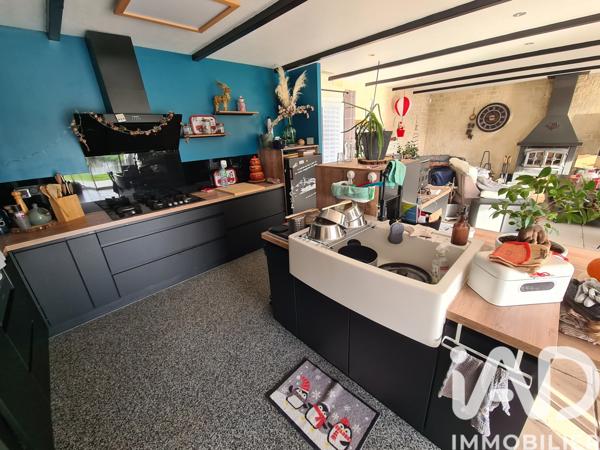 Maison à vendre 9 pièces 213 m² Puy-du-Lac