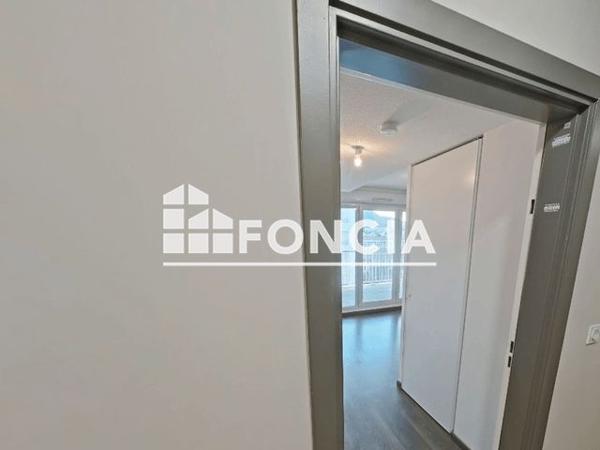 Location Appartement 2 pièces 38 m² - 127 BOULEVARD DE ST LOUP Marseille 13010