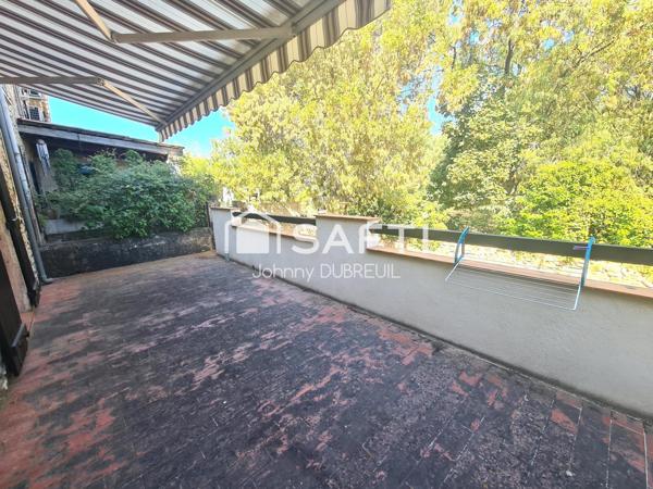 PIGNANS - MAISON DE VILLE 190M2 SUR UNE PARCELLE DE 205M2, GARAGE DE 90M2, TERRASSE, PROCHE DES COMMODITÉS