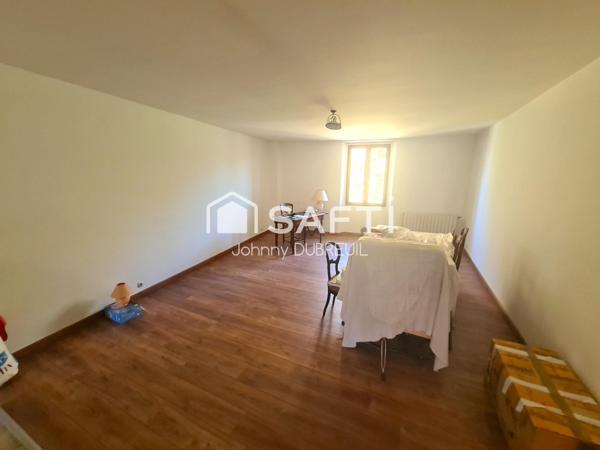 PIGNANS - MAISON DE VILLE 190M2 SUR UNE PARCELLE DE 205M2, GARAGE DE 90M2, TERRASSE, PROCHE DES COMMODITÉS