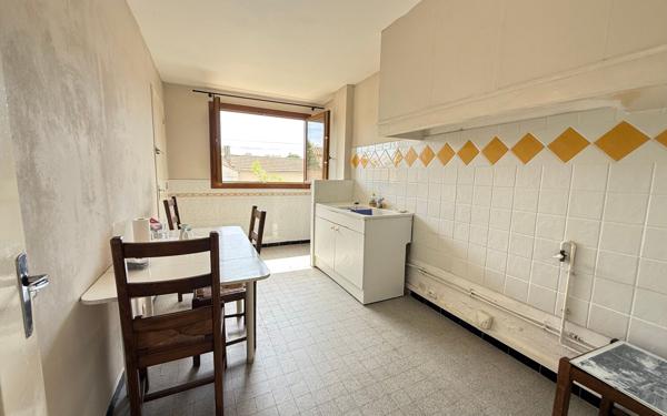 Appartement à vendre    3 pièces • 68 m2 Salon-de-Provence