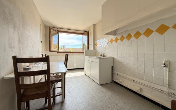 Appartement à vendre    3 pièces • 68 m2 Salon-de-Provence