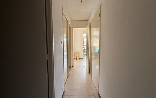 Appartement à vendre    3 pièces • 68 m2 Salon-de-Provence