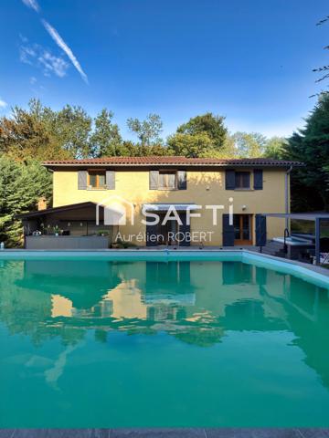 belle maison avec piscine sans vis à vis