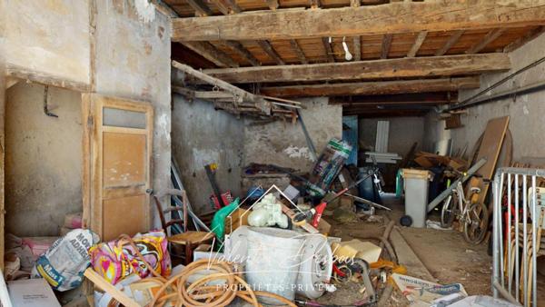 CONQUES SUR ORBIEL - MAISON A RENOVER - GARAGE