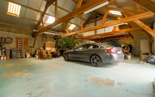 Maison à vendre    4 pièces • 208 m2 Pont-Sainte-Maxence