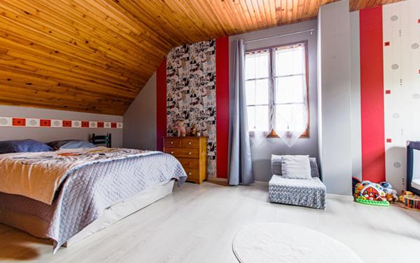 Maison à vendre    4 pièces • 208 m2 Pont-Sainte-Maxence