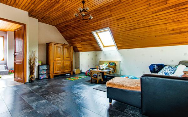 Maison à vendre    4 pièces • 208 m2 Pont-Sainte-Maxence