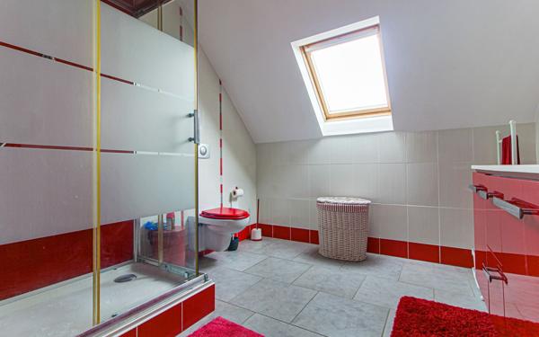 Maison à vendre    4 pièces • 208 m2 Pont-Sainte-Maxence