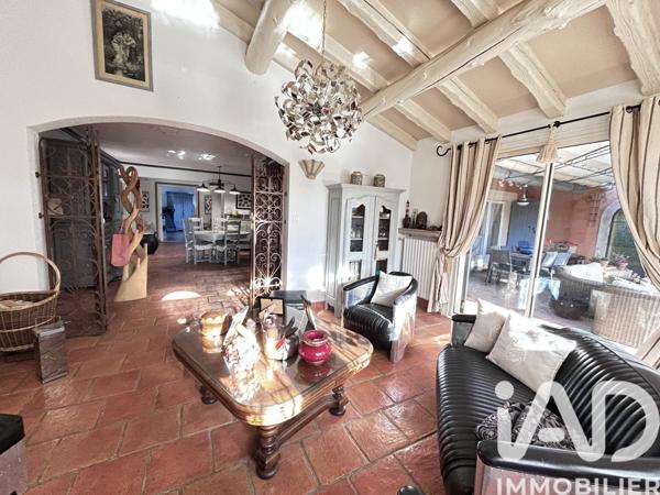 Maison à vendre 5 pièces 215 m² Rognonas