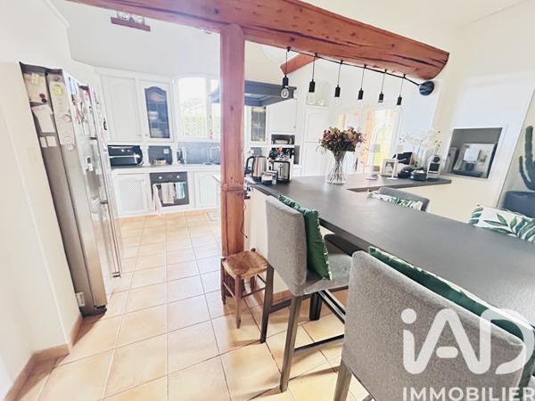 Maison à vendre 5 pièces 215 m² Rognonas