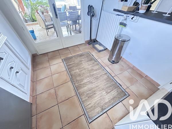Maison à vendre 5 pièces 215 m² Rognonas
