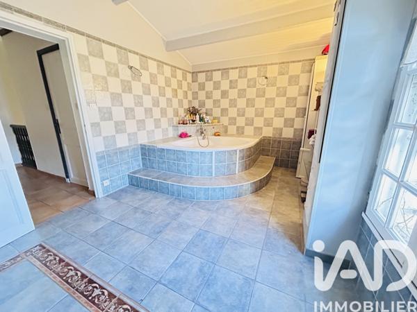 Maison à vendre 5 pièces 215 m² Rognonas