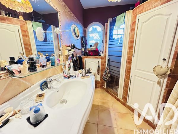 Maison à vendre 5 pièces 215 m² Rognonas