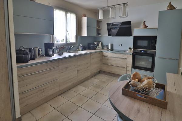 Saint Maximin - Maison T4 112m2 Double garage 2770m2