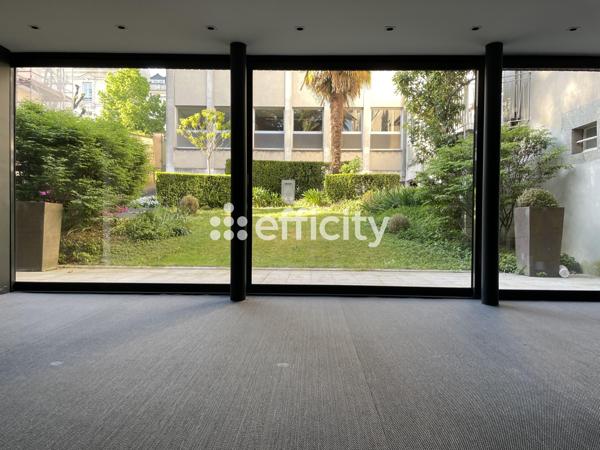 Maison 10 pièces - 392 m²