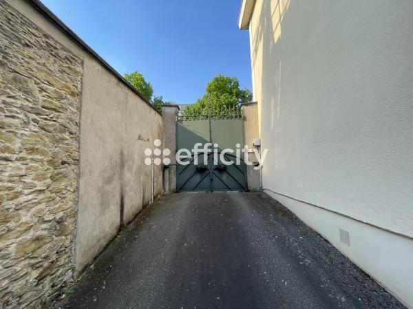 Maison 10 pièces - 392 m²