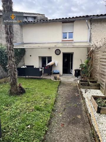 Vente                                                      Maison
                        
                     3 pièces                      61 m2                     à Miramont-de-Guyenne