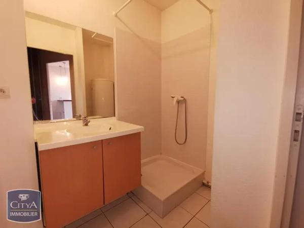 Appartement à louer 2 pièces 31.79m² Perpignan (66100)