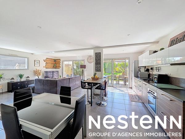 Maison contemporaine 4 pièces à vendre à Genas - Terrain - Garage